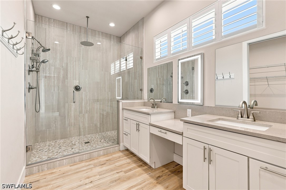 3 Bed Pool Home for Sale in Naples, photo 11