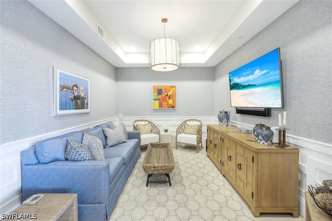 2 Bed Condominium for Sale in Naples Square, photo 11