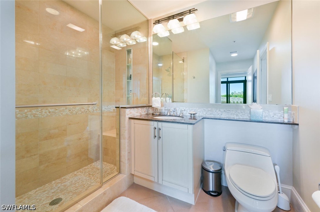 2 Bed Condominium for Sale in The Strada, photo 11