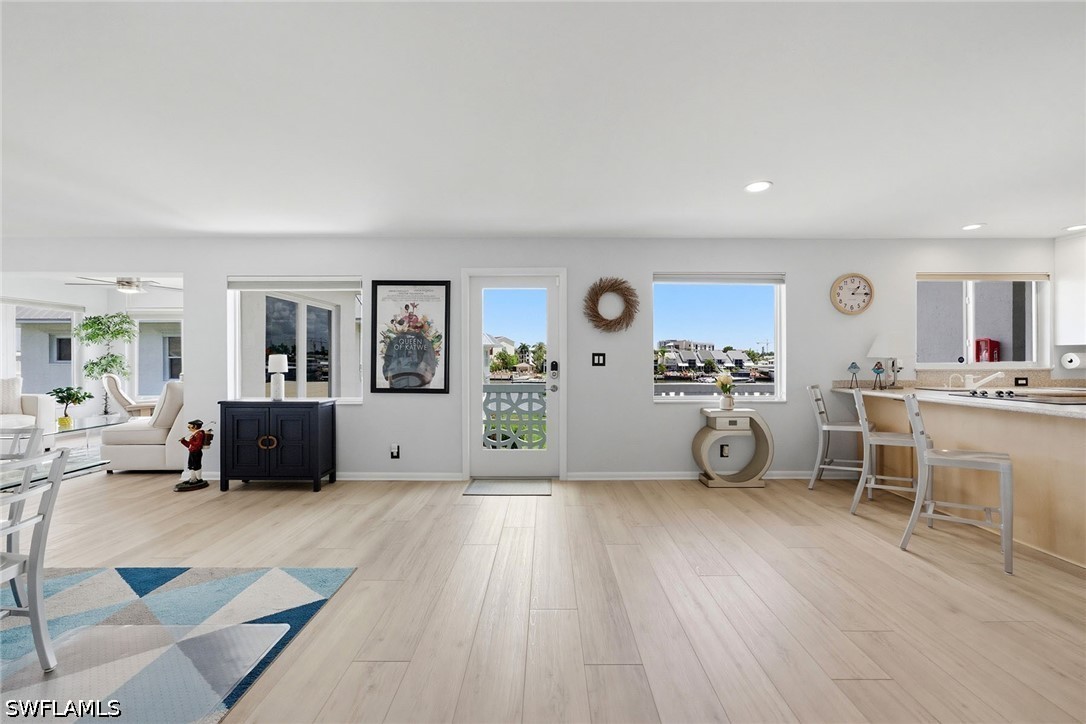 2 Bed Waterfront Home for Sale in Marina Manor, photo 11