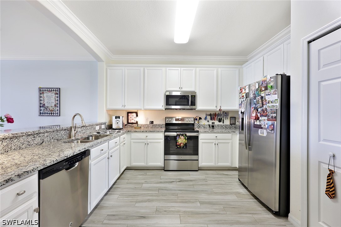 3 Bed Waterfront Home for Sale in Artesia, photo 11