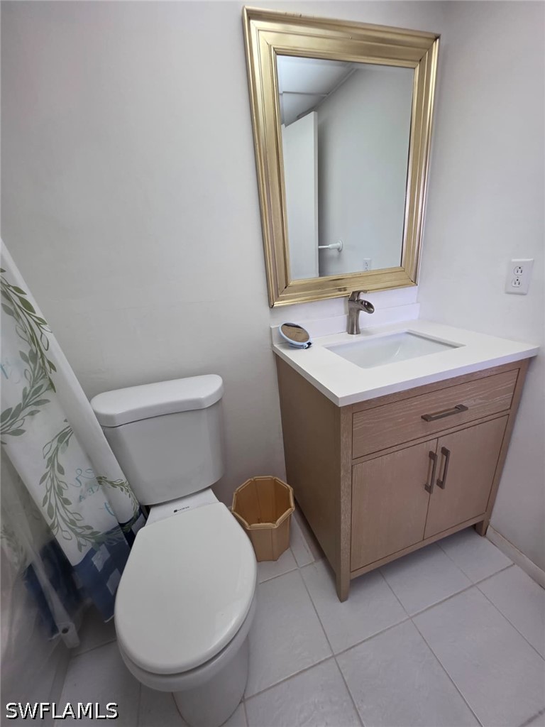 2 Bed Condominium for Sale in Naples, photo 11