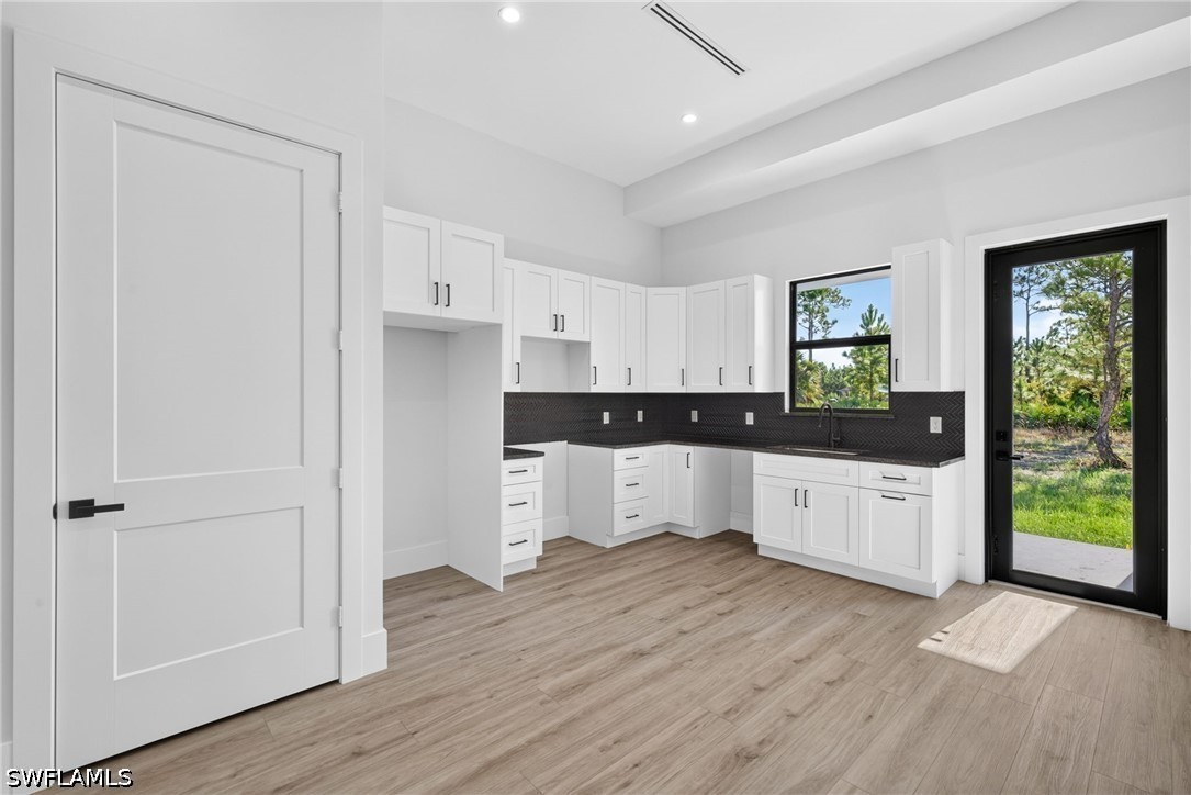 3 Bed SingleFamilyResidence for Sale in Naples, photo 11