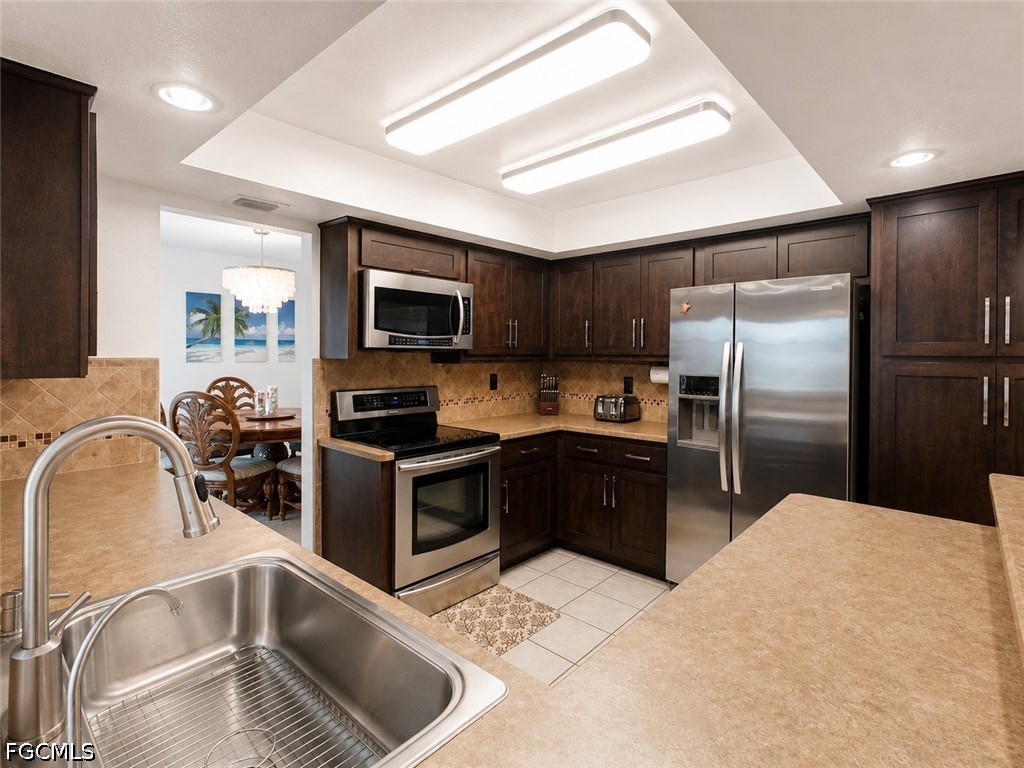 3 Bed Pool Home for Sale in Cape Coral, photo 11