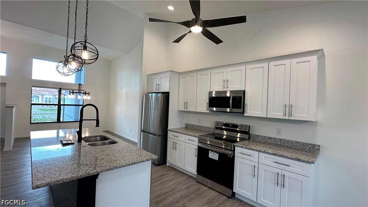 3 Bed Pool Home for Sale in Cape Coral, photo 11