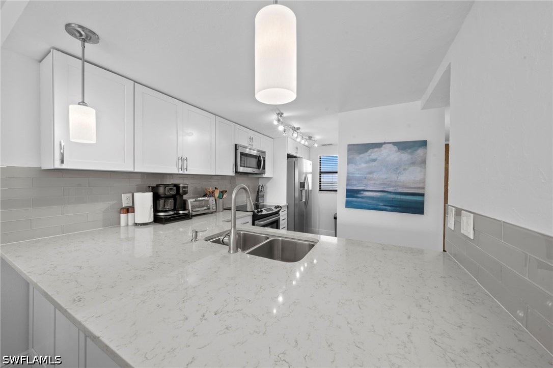 2 Bed Waterfront Home for Sale in Sunset, photo 11