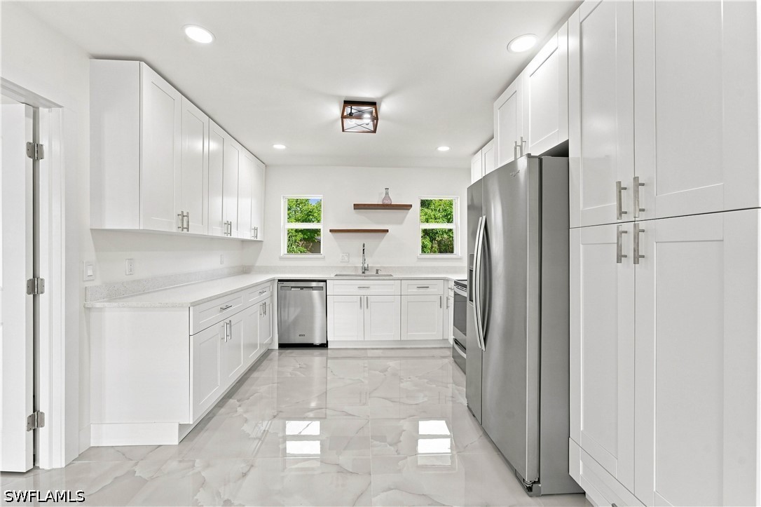 3 Bed SingleFamilyResidence for Sale in Naples, photo 11
