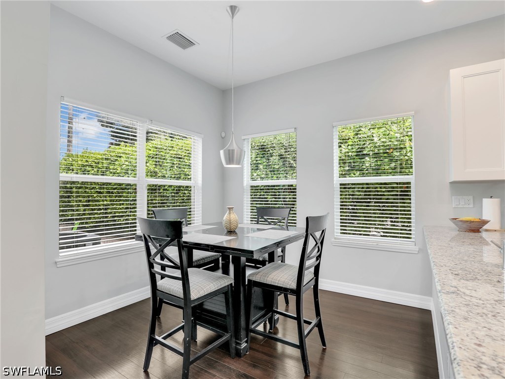 3 Bed SingleFamilyResidence for Sale in Naples, photo 11