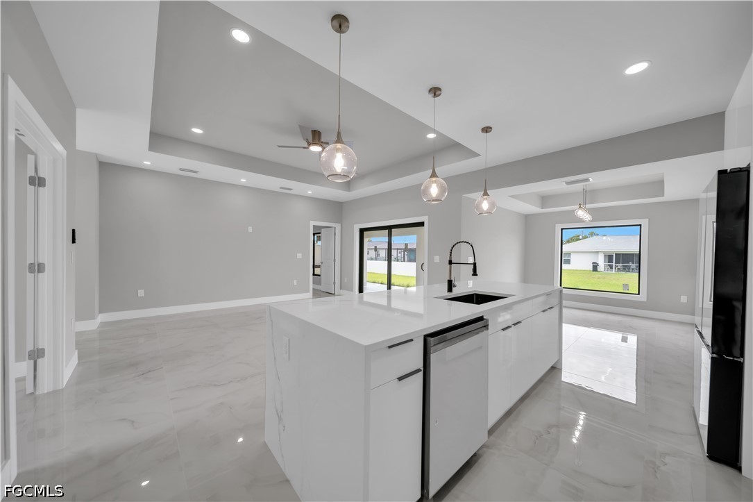 3 Bed SingleFamilyResidence for Sale in Lehigh Acres, photo 11