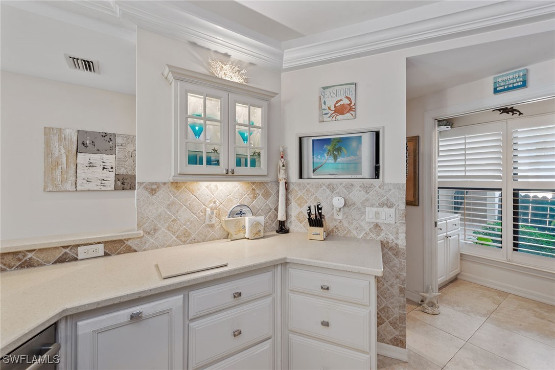 2 Bed Waterfront Home for Sale in La Peninsula, photo 12