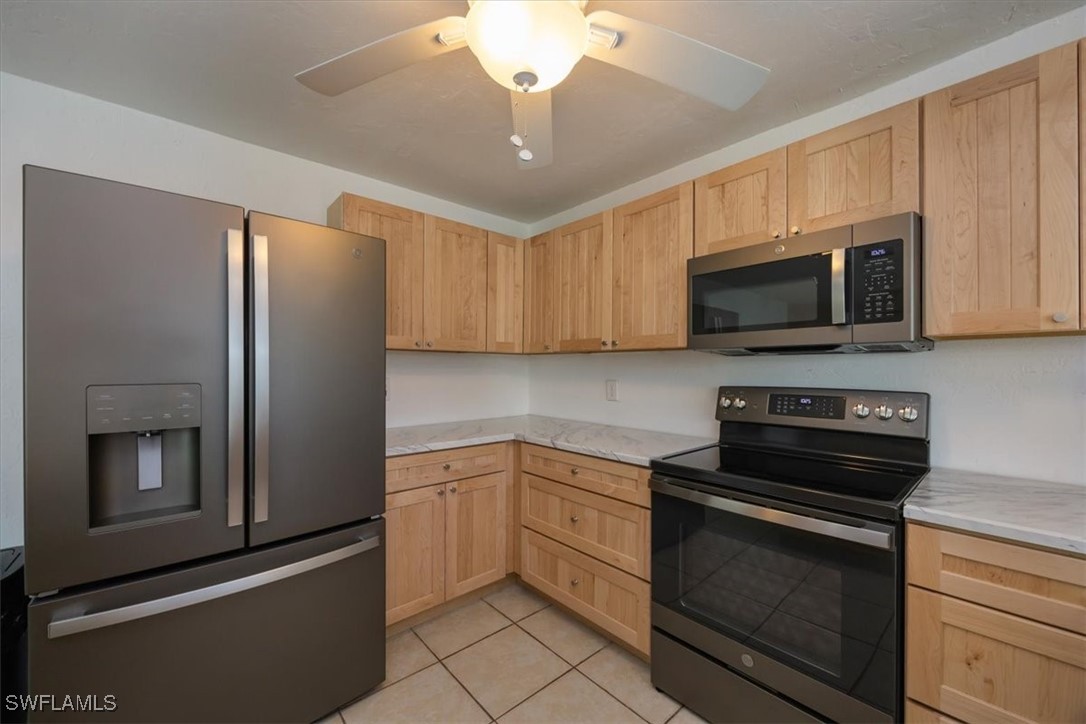 2 Bed Pool Home for Sale in Cape Coral, photo 12
