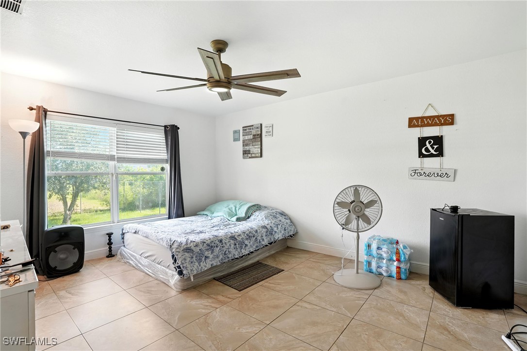 4 Bed SingleFamilyResidence for Sale in Lehigh Acres, photo 12