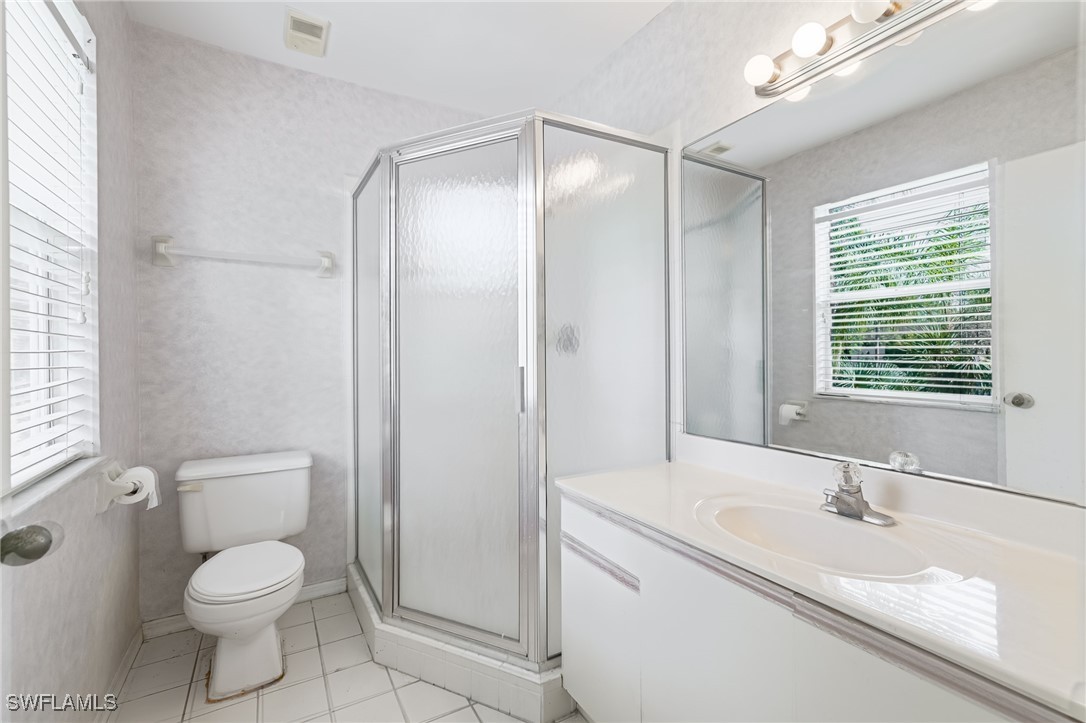 3 Bed Condominium for Sale in Naples, photo 12
