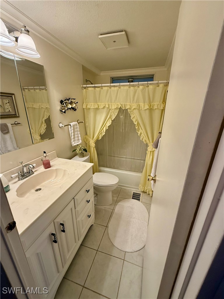 2 Bed ManufacturedHome for Sale in Naples, photo 12