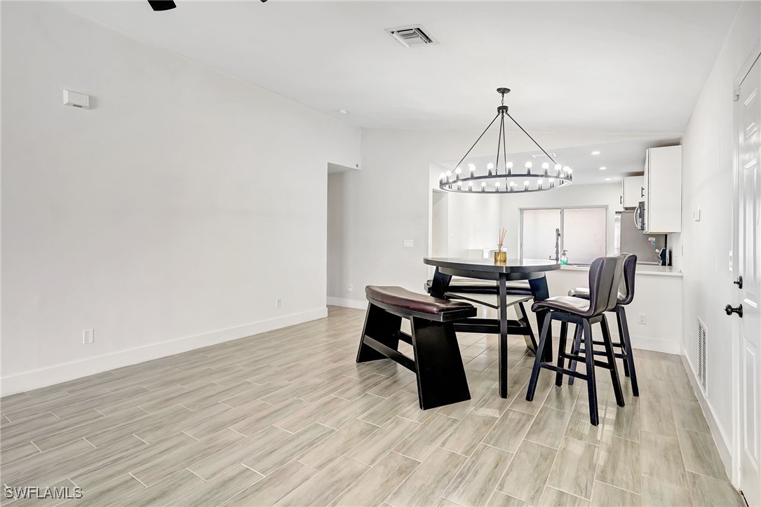 4 Bed SingleFamilyResidence for Sale in Fort Myers, photo 12