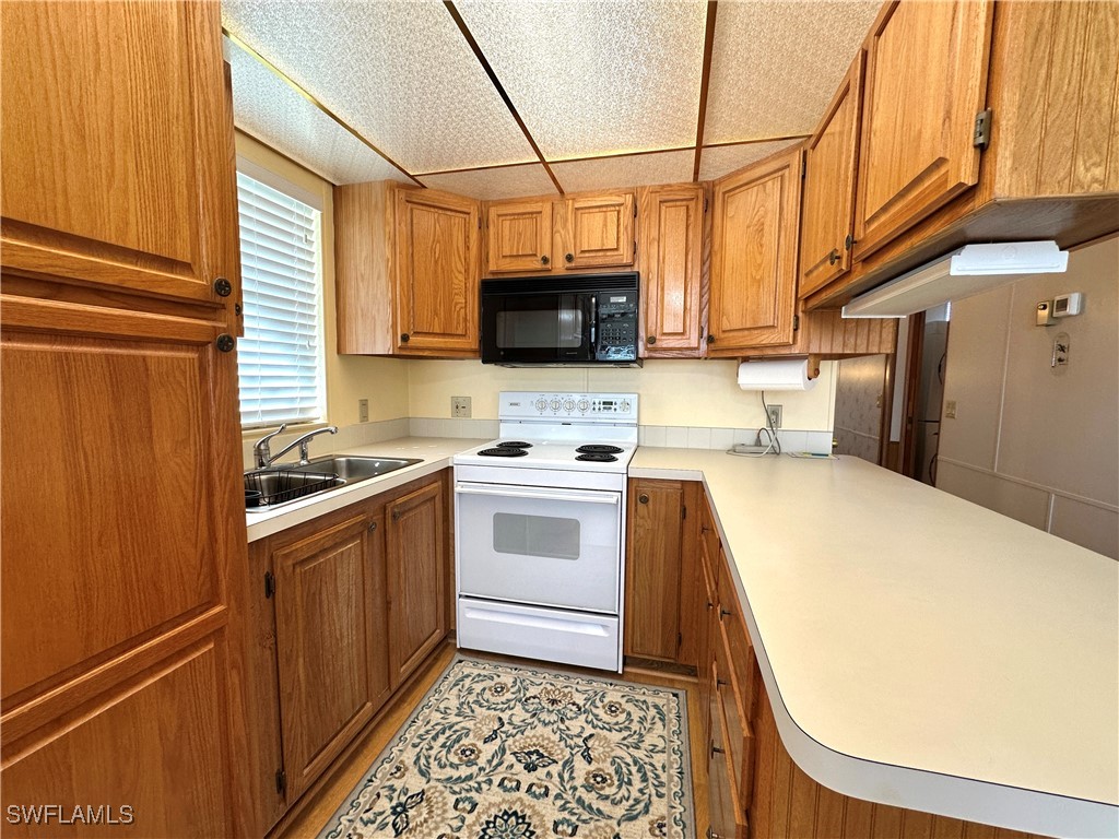 1 Bed ManufacturedHome for Sale in Estero, photo 12