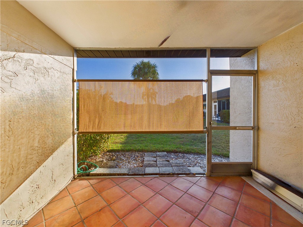 2 Bed Condominium for Sale in Fort Myers, photo 12