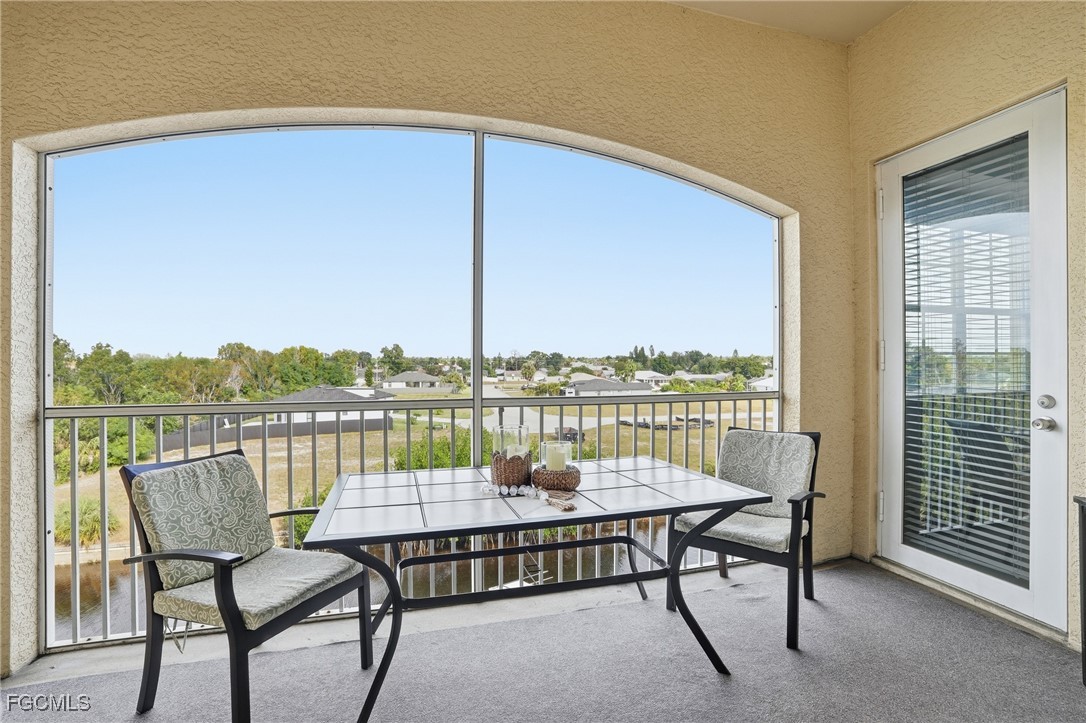 3 Bed Waterfront Home for Sale in Cape Coral, photo 12