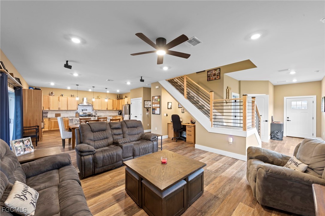 3 Bed SingleFamilyResidence for Sale in Lehigh Acres, photo 12