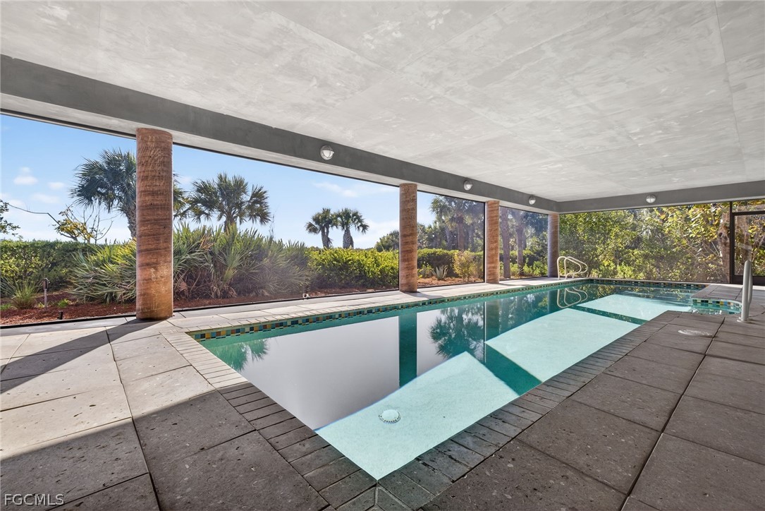3 Bed Pool Home for Sale in Metes And Bounds, photo 12