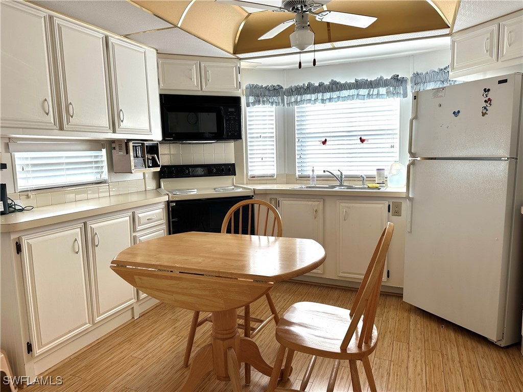 1 Bed ManufacturedHome for Sale in Estero, photo 12