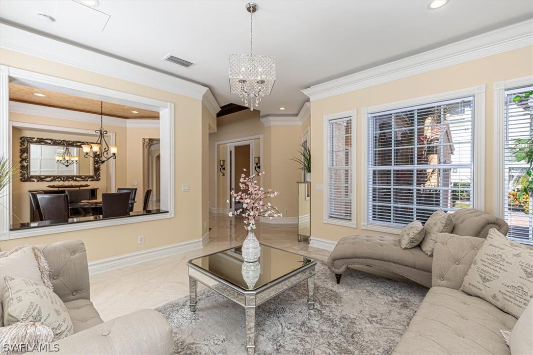 5 Bed SingleFamilyResidence for Sale in Naples, photo 12