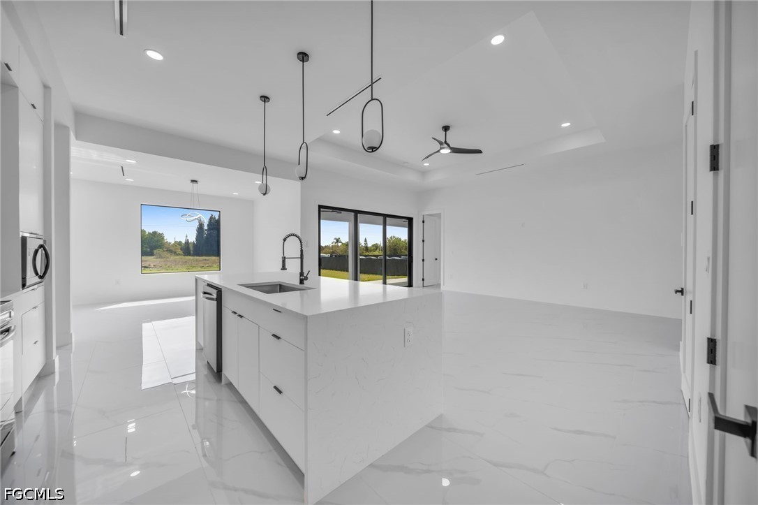 3 Bed SingleFamilyResidence for Sale in Lehigh Acres, photo 12