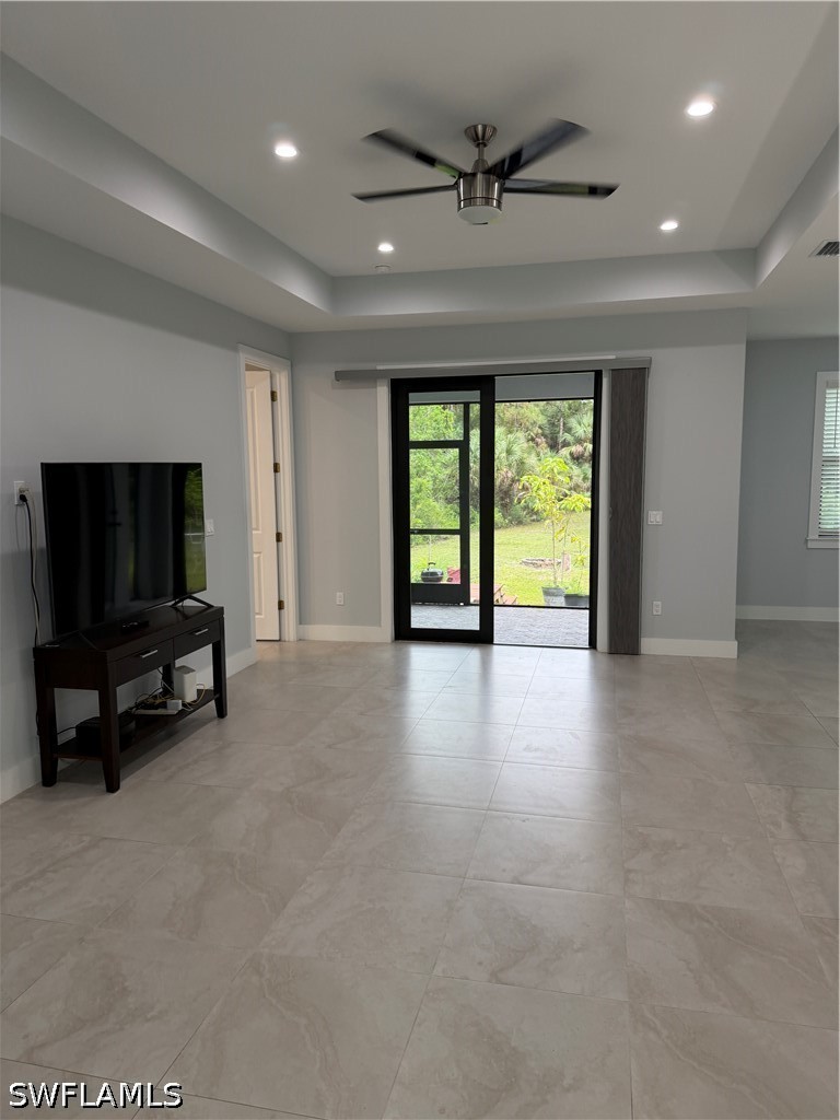 3 Bed SingleFamilyResidence for Sale in Naples, photo 12
