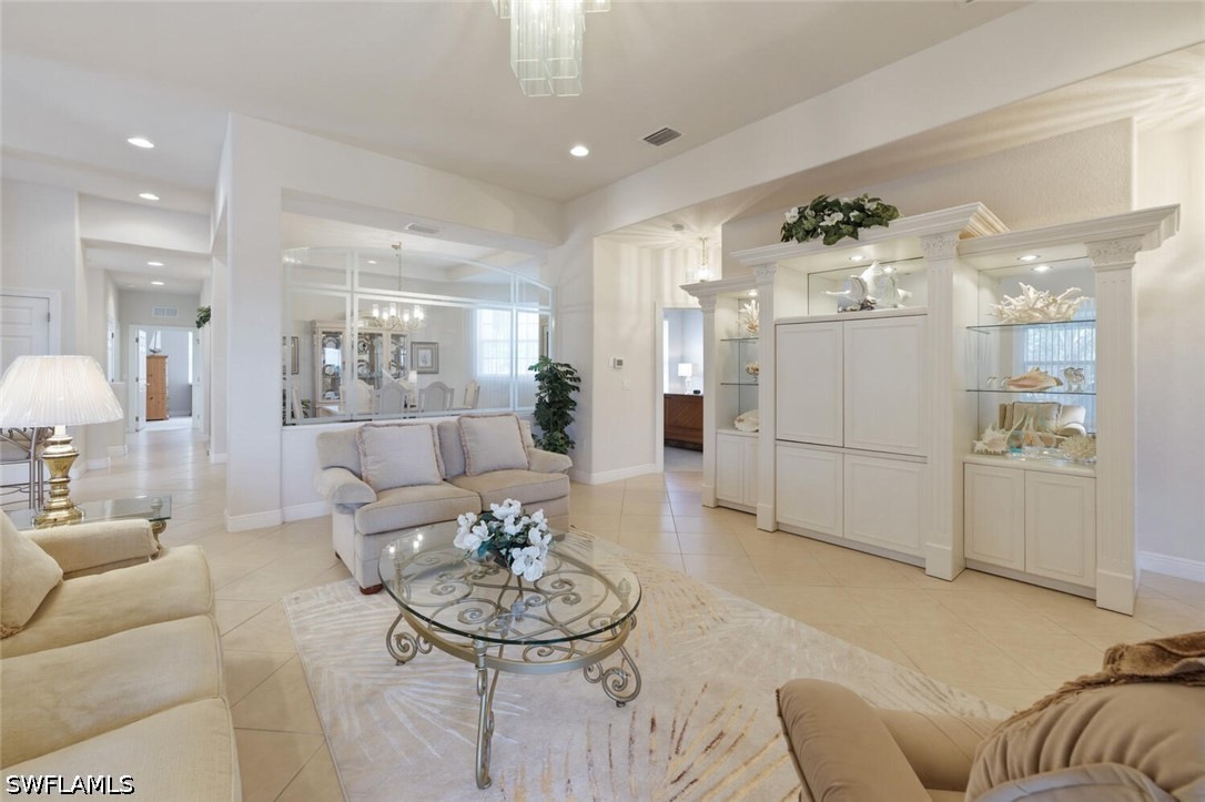 3 Bed Condominium for Sale in Juliana Village, photo 12