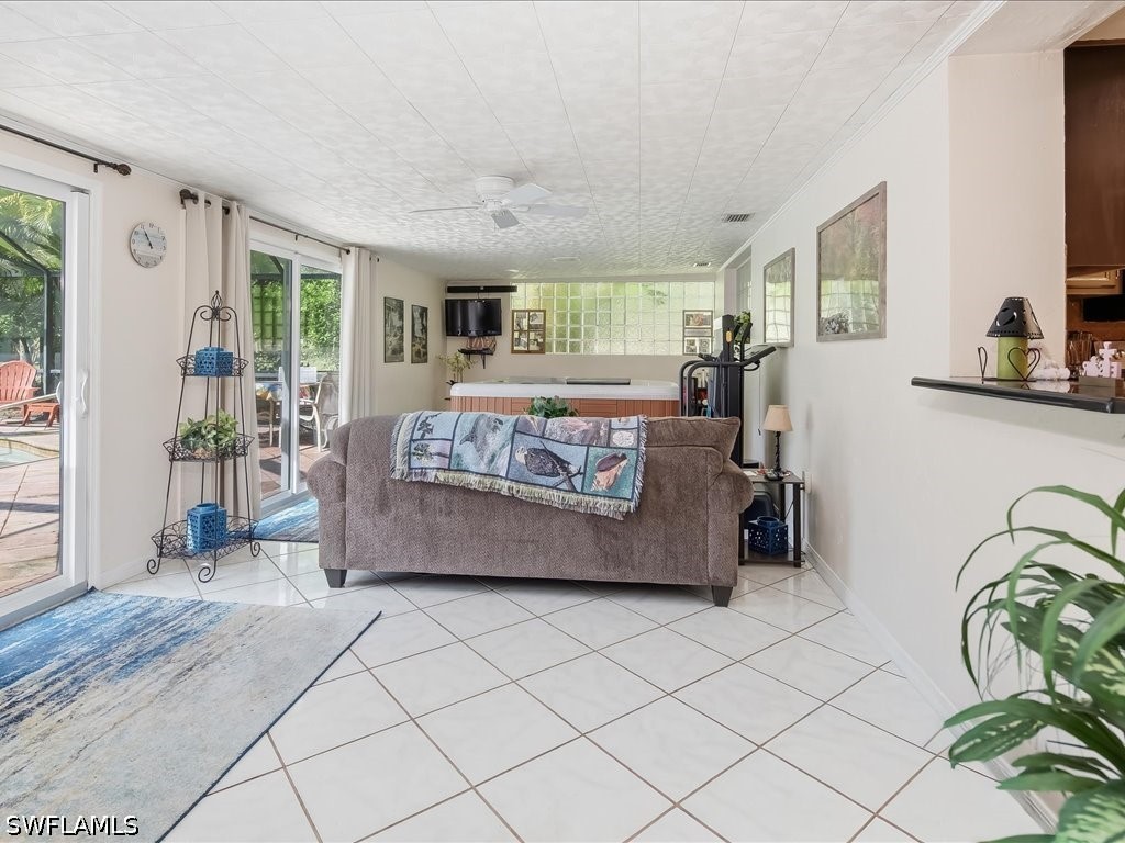 3 Bed Pool Home for Sale in Naples, photo 12