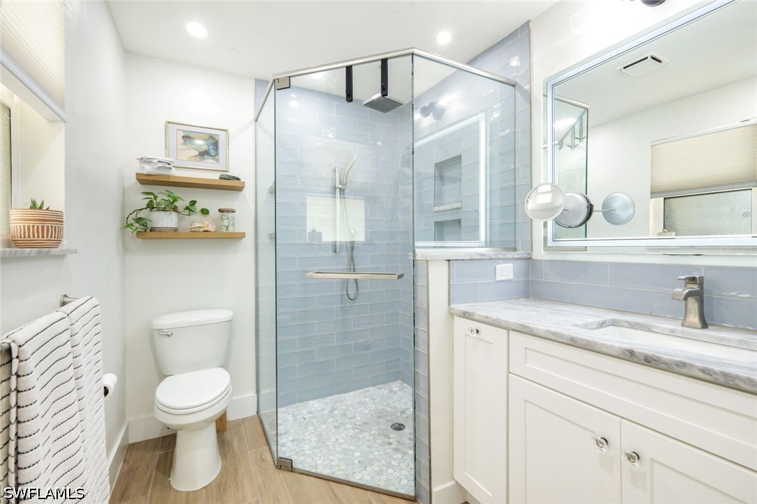 2 Bed SingleFamilyResidence for Sale in Estero, photo 12