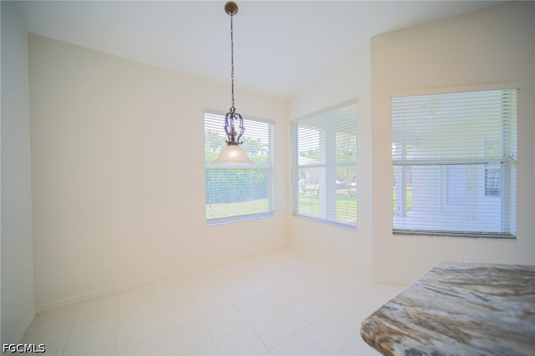 4 Bed SingleFamilyResidence for Sale in Danforth Lakes, photo 12