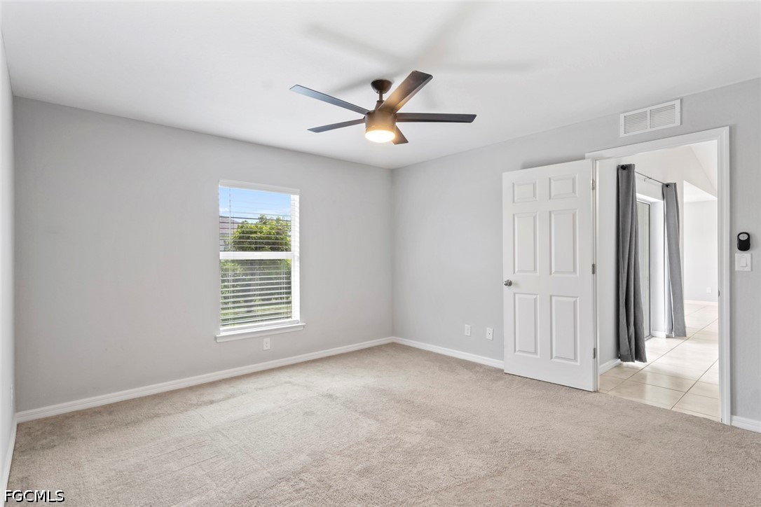 3 Bed SingleFamilyResidence for Sale in Cape Coral, photo 12