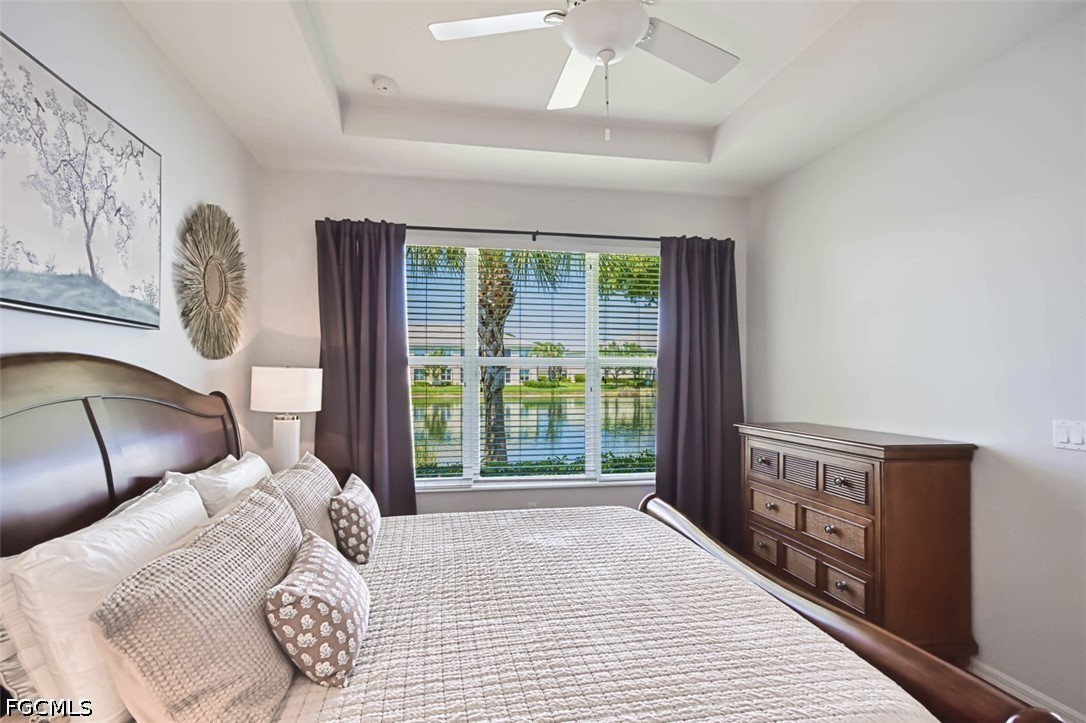 2 Bed Waterfront Home for Sale in Fort Myers, photo 12