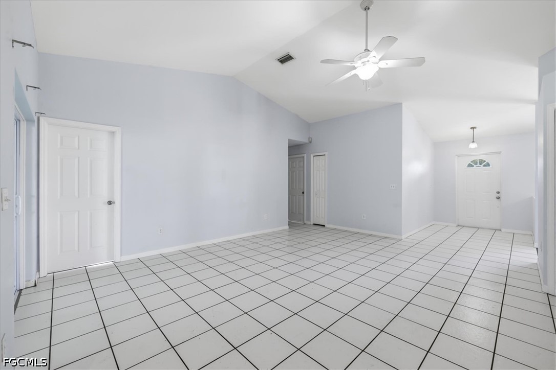 4 Bed SingleFamilyResidence for Sale in Laurel Oaks, photo 12