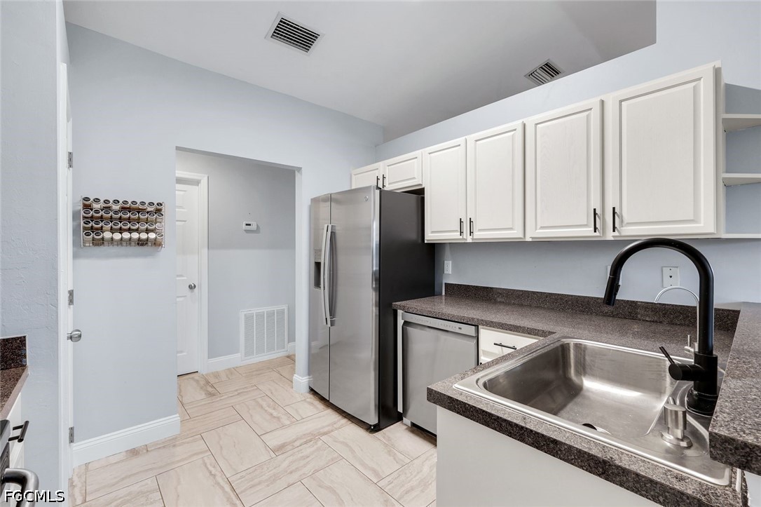 4 Bed SingleFamilyResidence for Sale in Cape Coral, photo 12