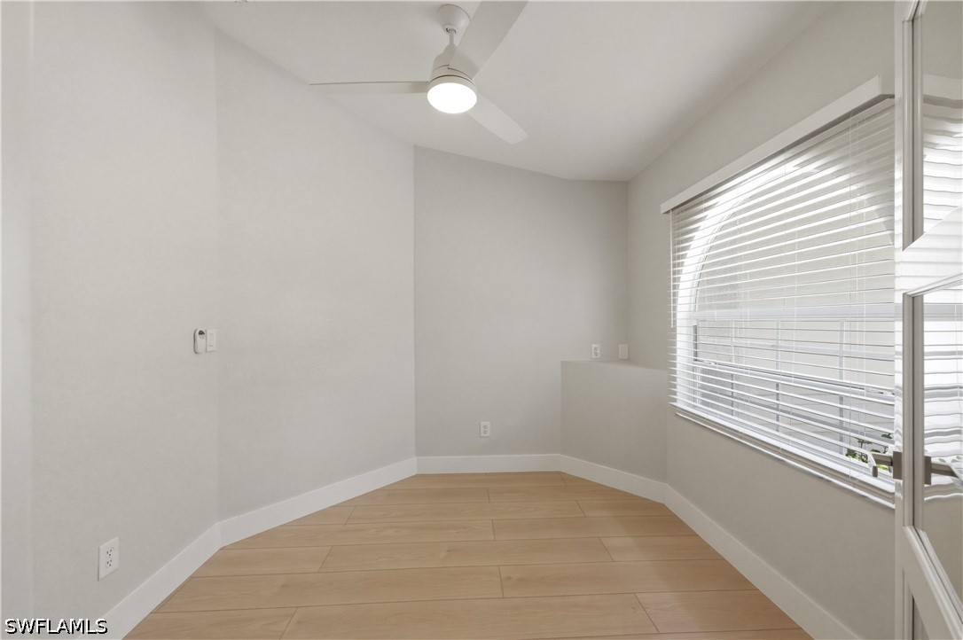 3 Bed SingleFamilyResidence for Sale in Naples, photo 12
