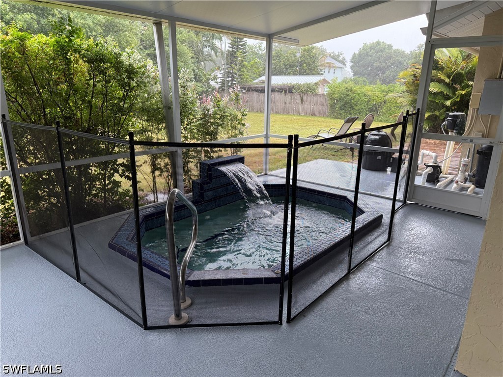 3 Bed SingleFamilyResidence for Sale in Naples, photo 12