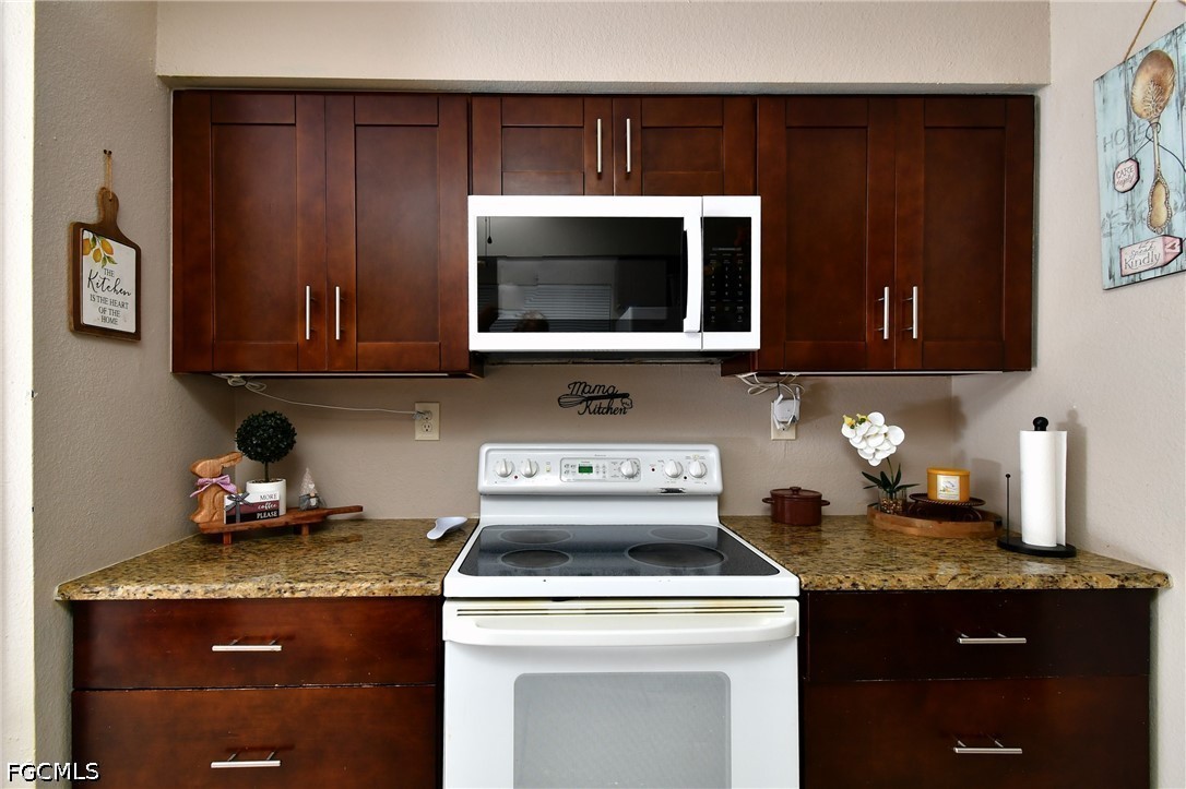 4 Bed SingleFamilyResidence for Sale in Lehigh Acres, photo 12