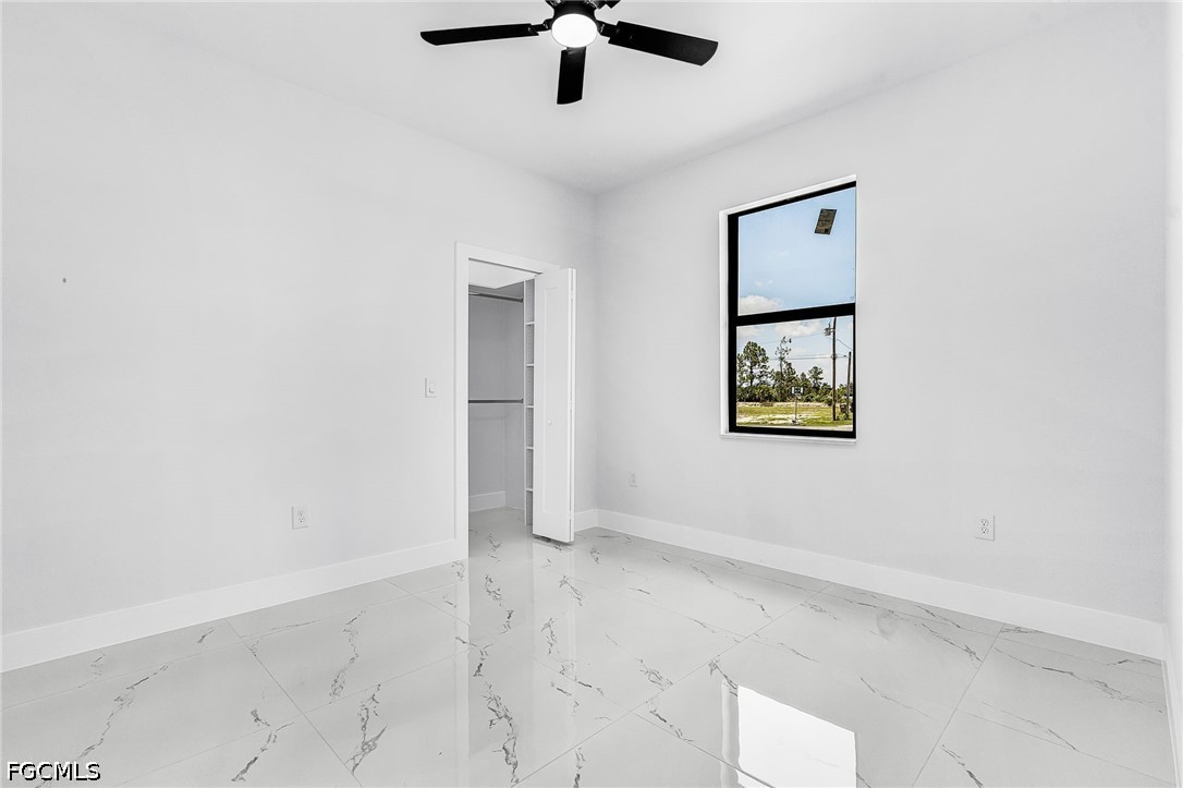 3 Bed SingleFamilyResidence for Sale in Cape Coral, photo 12