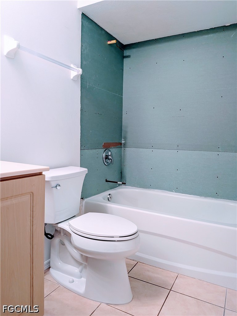 1 Bed Condominium for Sale in College Pointe, photo 12