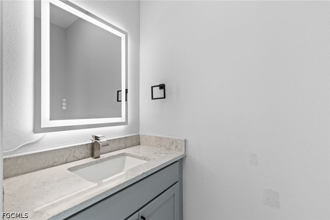 3 Bed Pool Home for Sale in Cape Coral, photo 12