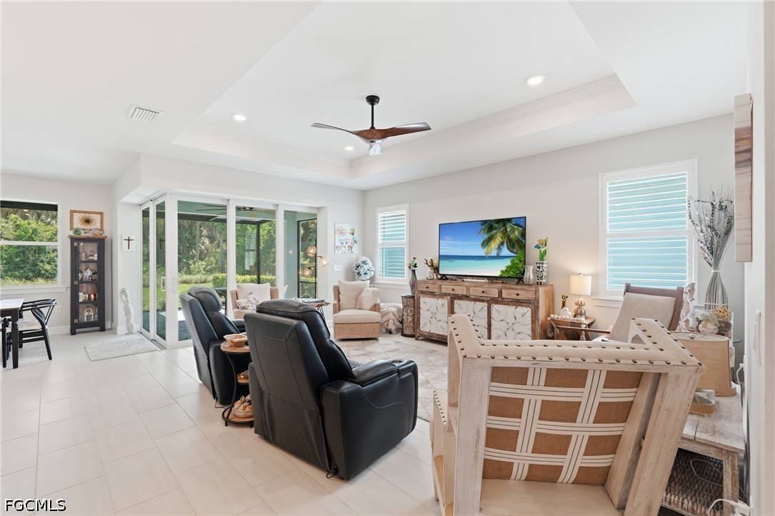 2 Bed SingleFamilyResidence for Sale in North Fort Myers, photo 12