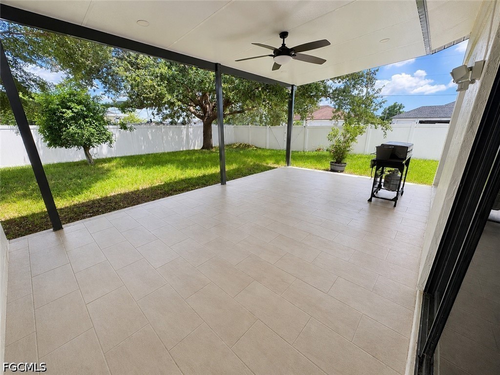 3 Bed SingleFamilyResidence for Sale in Cape Coral, photo 12