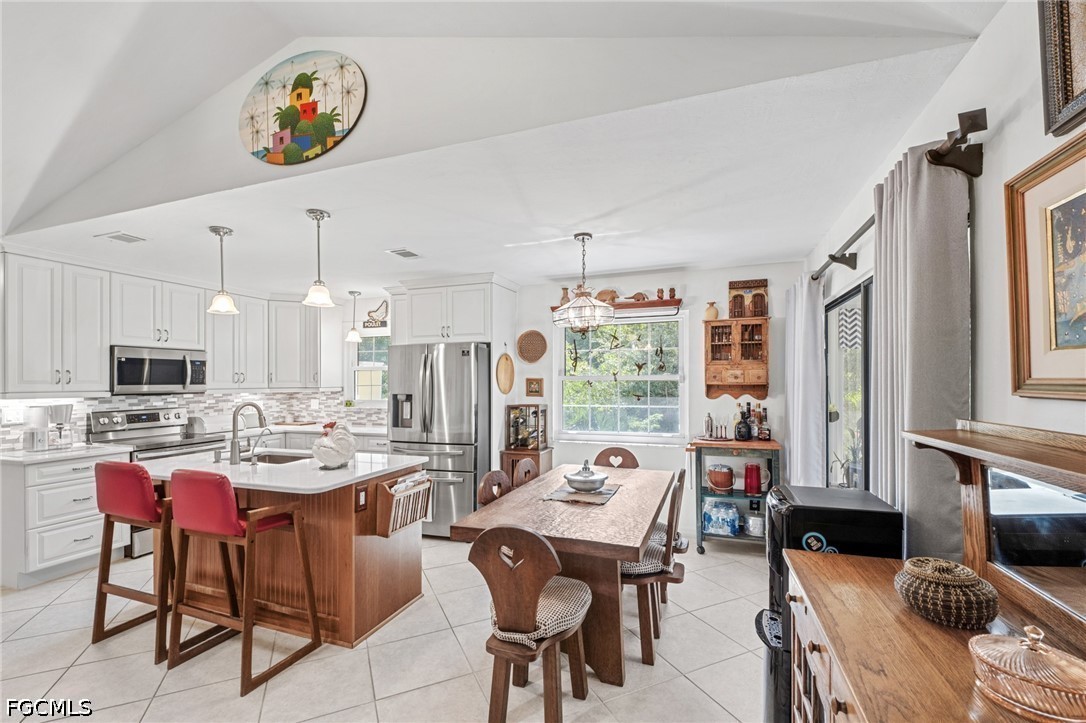 2 Bed SingleFamilyResidence for Sale in St James City, photo 12