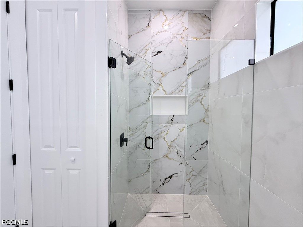 3 Bed SingleFamilyResidence for Sale in Lehigh Acres, photo 12