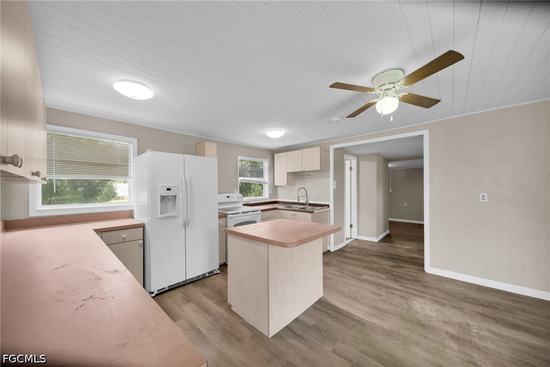 4 Bed SingleFamilyResidence for Sale in Alva, photo 12