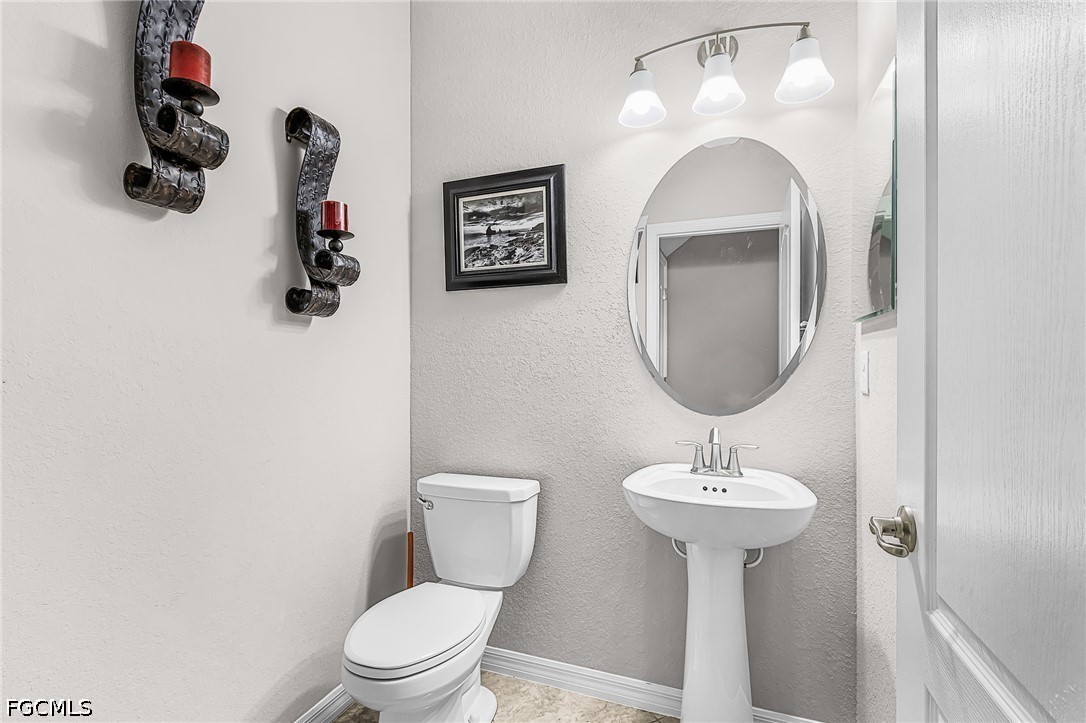 5 Bed Pool Home for Sale in Trails Edge, photo 12