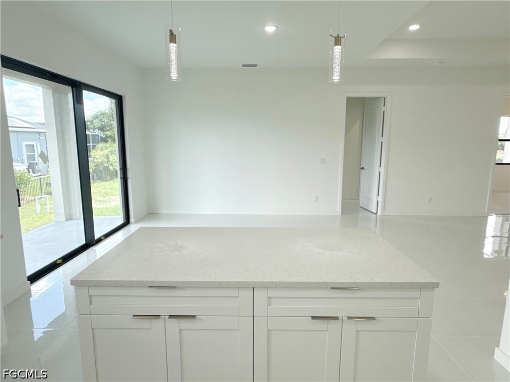 4 Bed SingleFamilyResidence for Sale in Cape Coral, photo 12