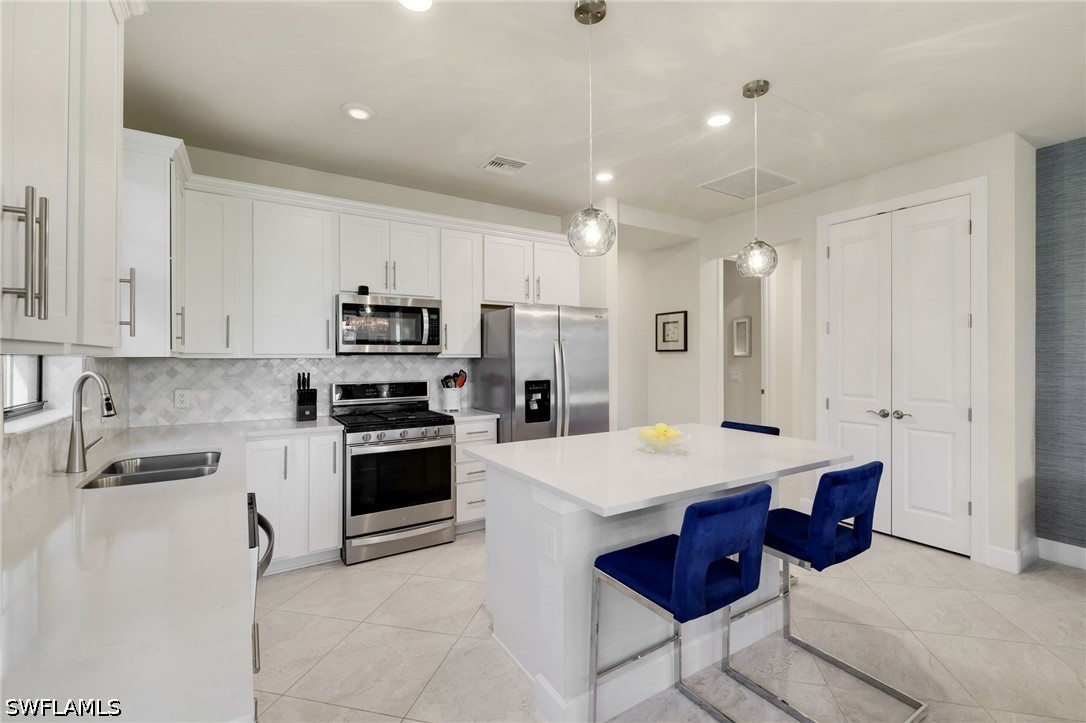 2 Bed Attached for Sale in Esplanade Lake Club, photo 12